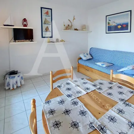 Proche Des Plages, Avec Piscine, T2 Equipe Wifi Avec Garage Appartement *