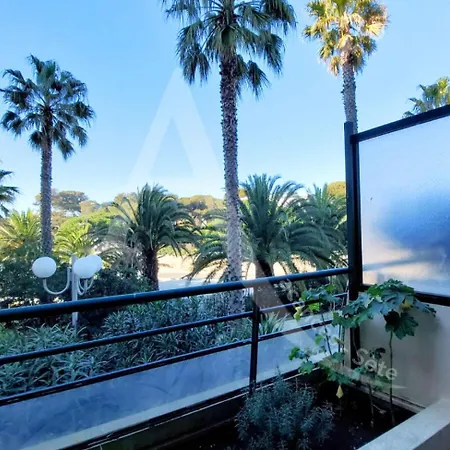 Proche Des Plages, Avec Piscine, T2 Equipe Wifi Avec Garage شقة